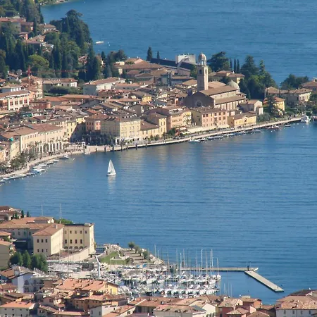 Apartman Dai Cugini Del Garda Salò